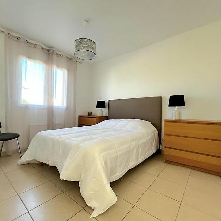 Logement Thermale Et De Tourisme Les Acacias 2 约泽克 外观 照片