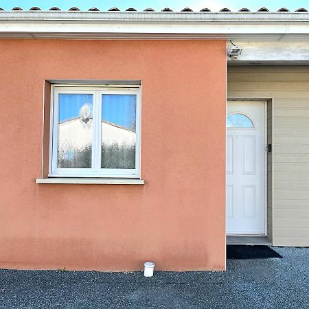 Logement Thermale Et De Tourisme Les Acacias 2 约泽克 外观 照片