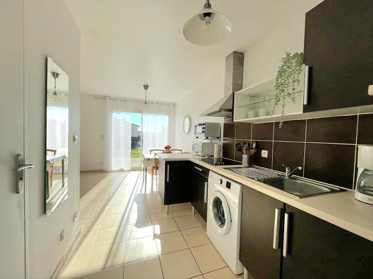 Logement Thermale Et De Tourisme Les Acacias 2 约泽克 外观 照片